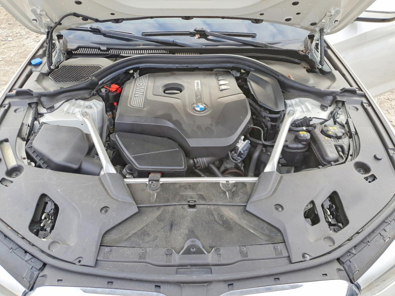 2018 BMW 530 I - zdjęcie 11