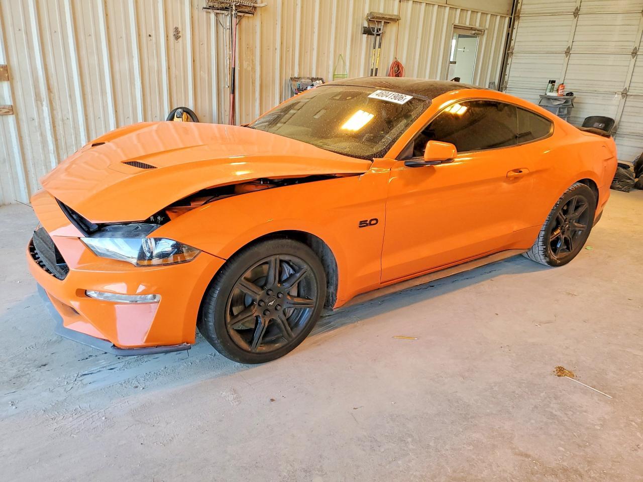 2020 Ford Mustang Gt - zdjęcie główne