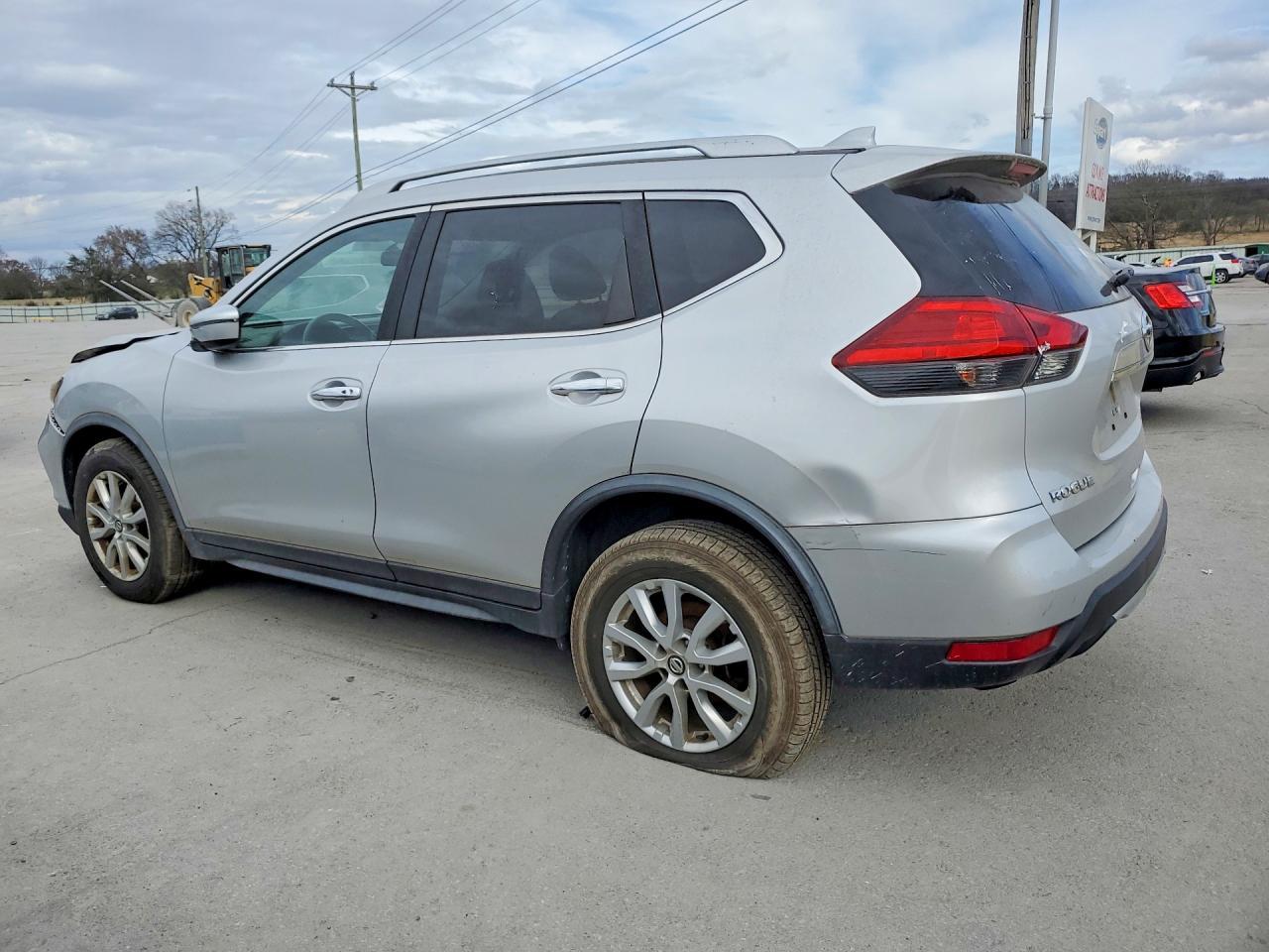 2017 Nissan Rogue Sv - zdjęcie 2