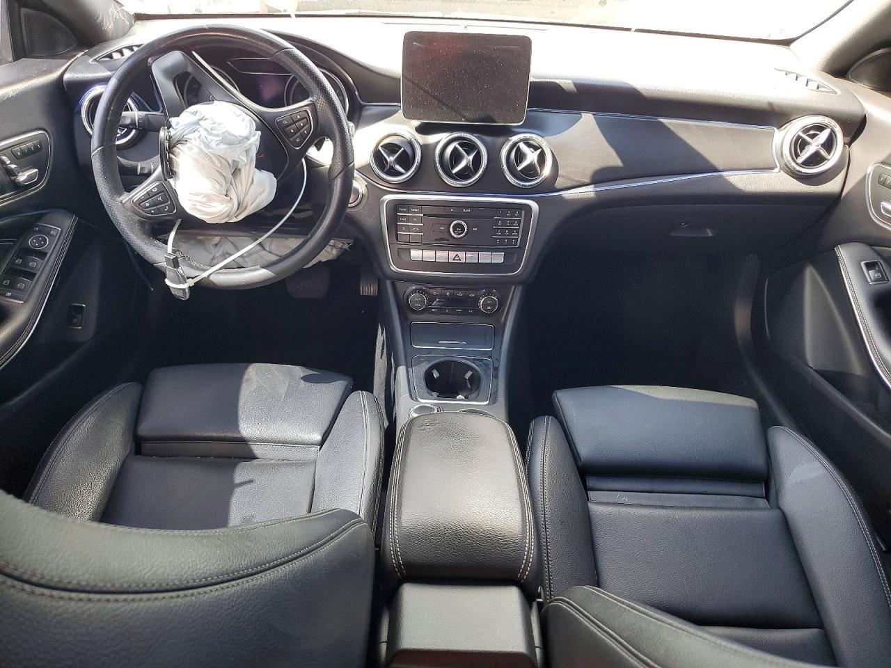 2019 Mercedes-Benz Cla 250 - zdjęcie 8