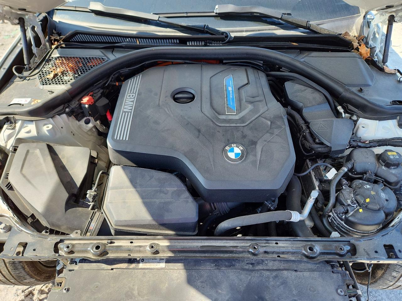 2021 BMW 330Xe - zdjęcie 11
