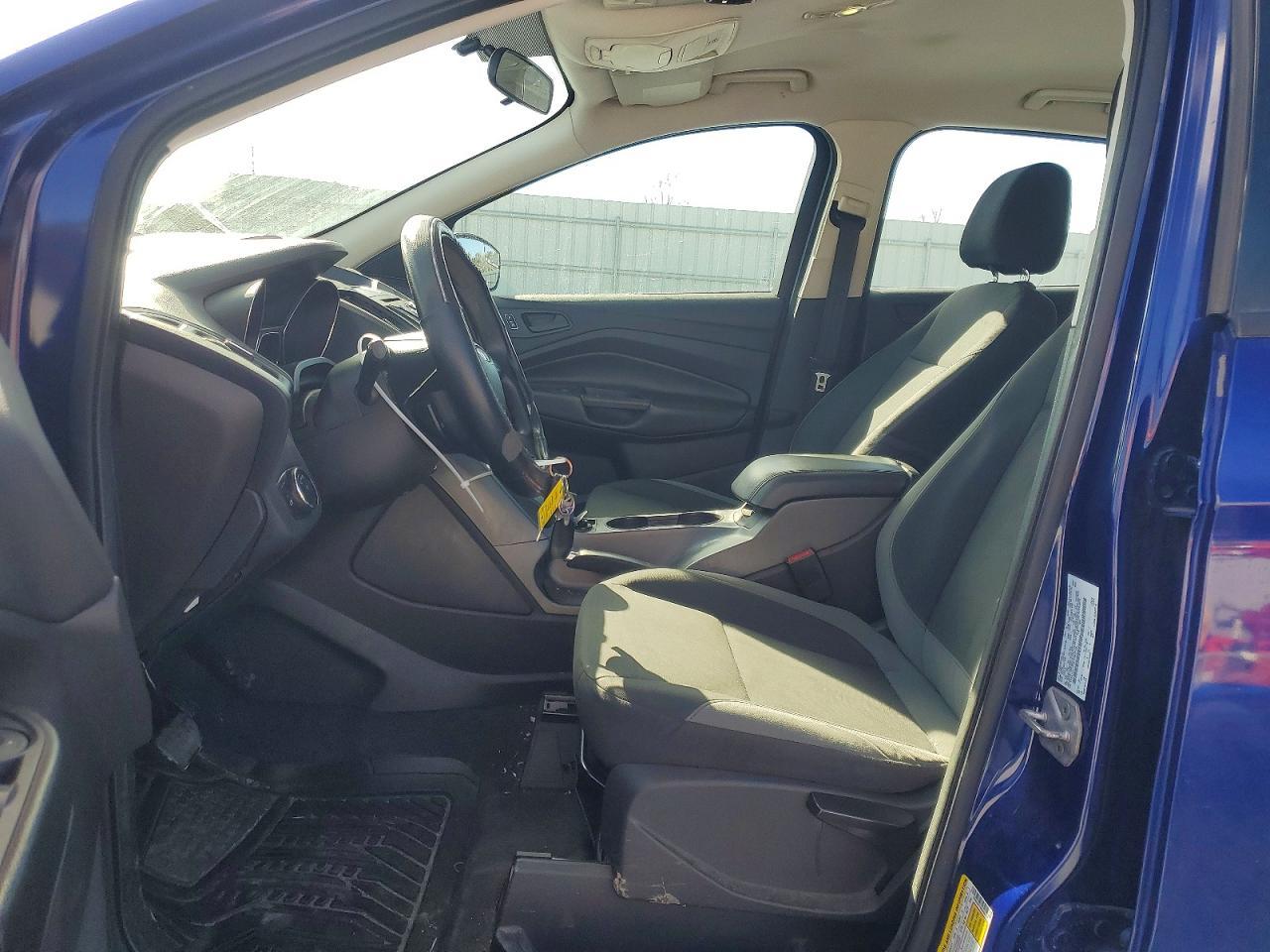 2014 Ford Escape S - zdjęcie 7