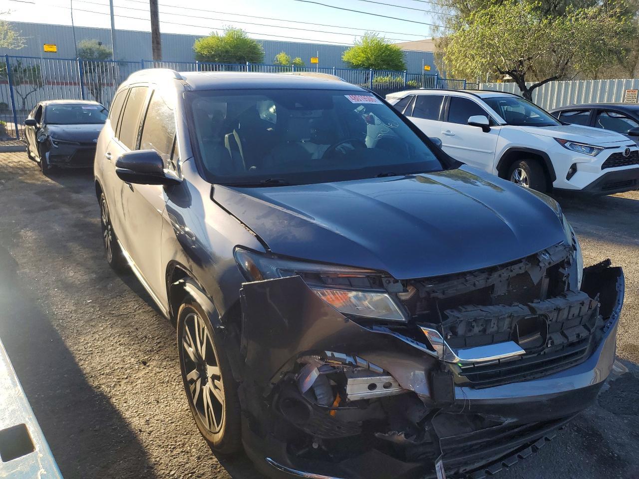 2019 Honda Pilot Touring - zdjęcie 4