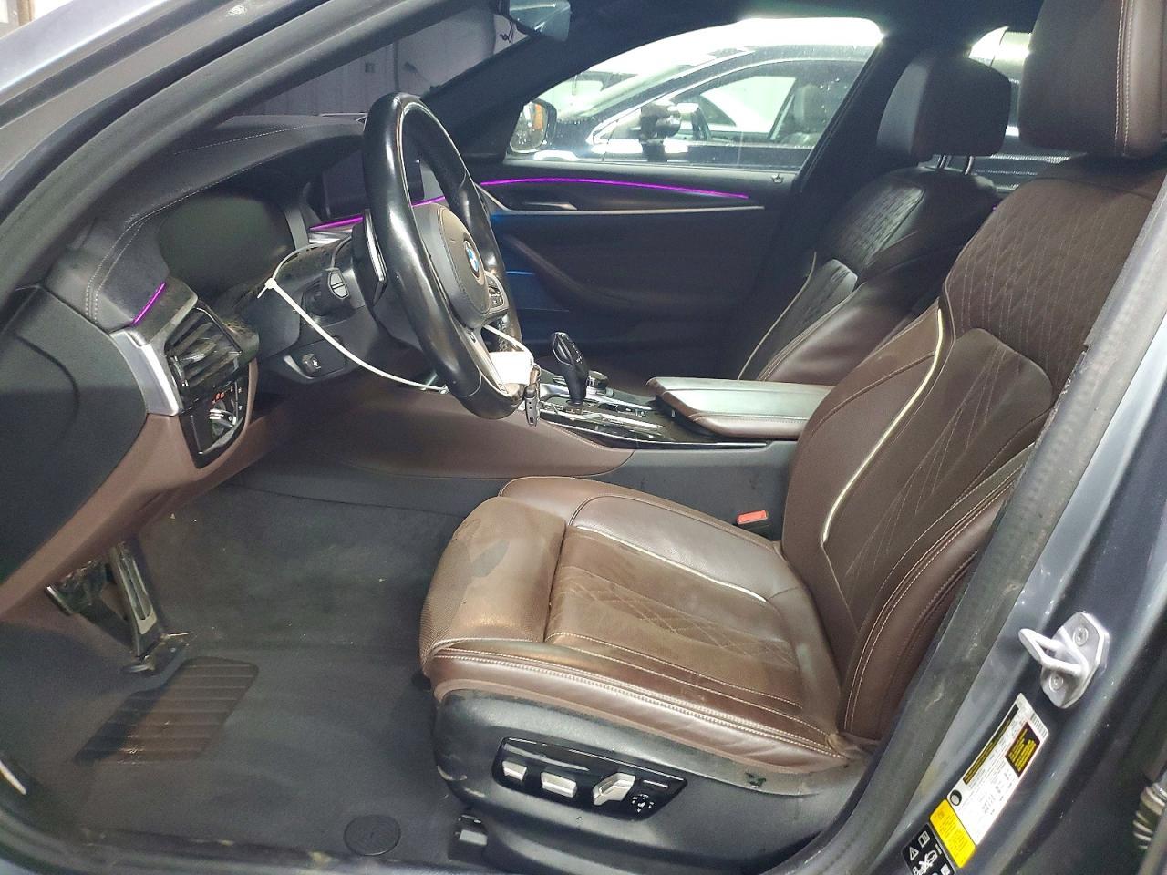 2021 BMW M550Xi - zdjęcie 7