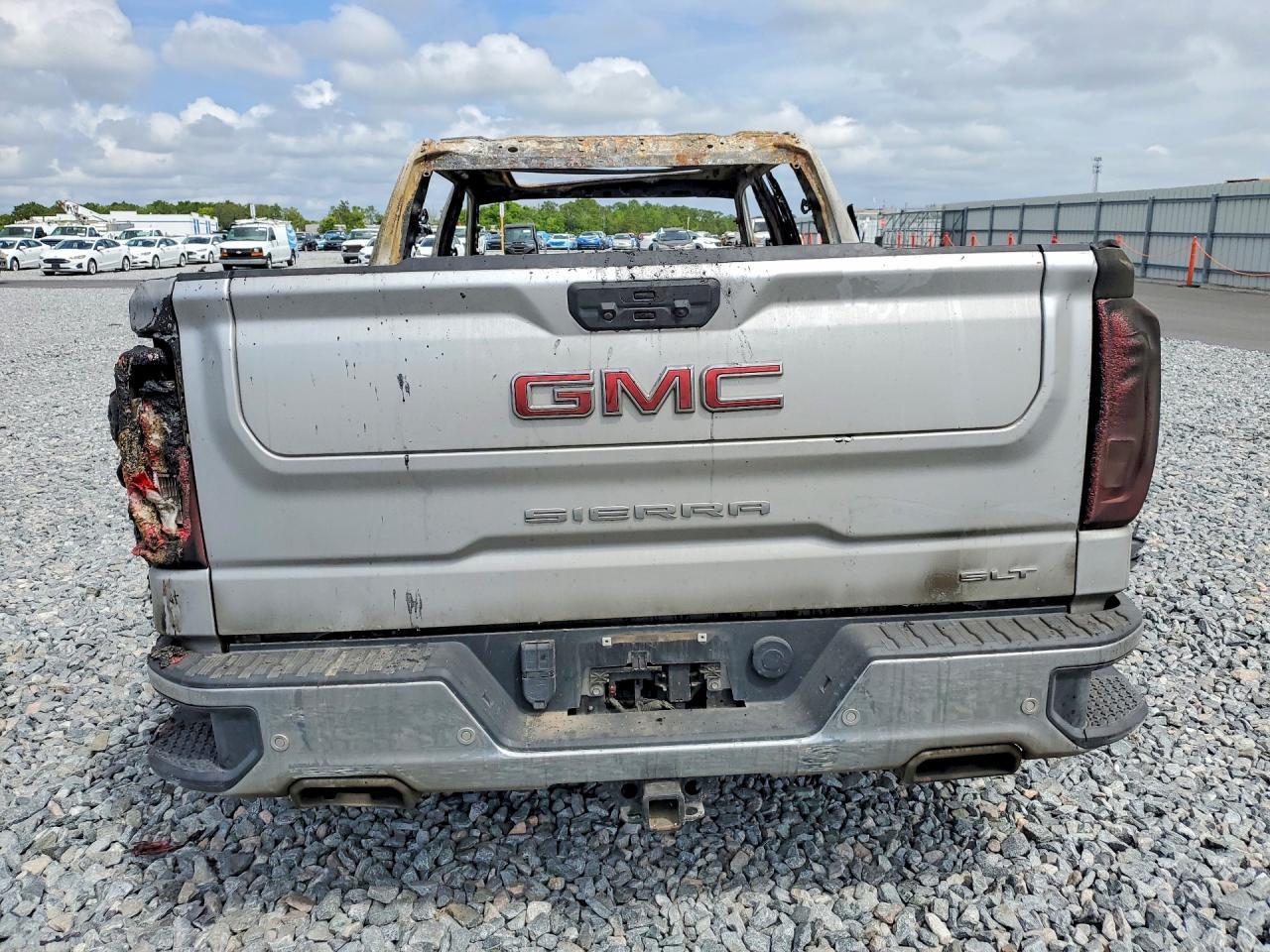 2022 GMC Sierra K1500 Slt - zdjęcie 6