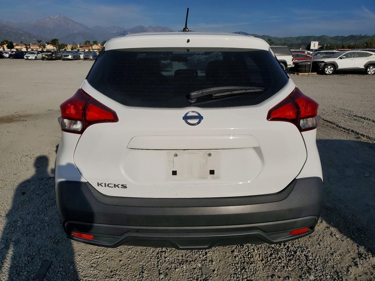 2019 Nissan Kicks S - zdjęcie 6
