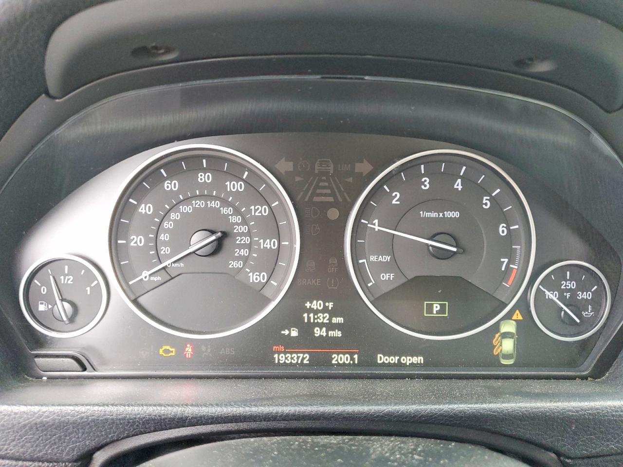 2013 BMW 328 I - zdjęcie 9