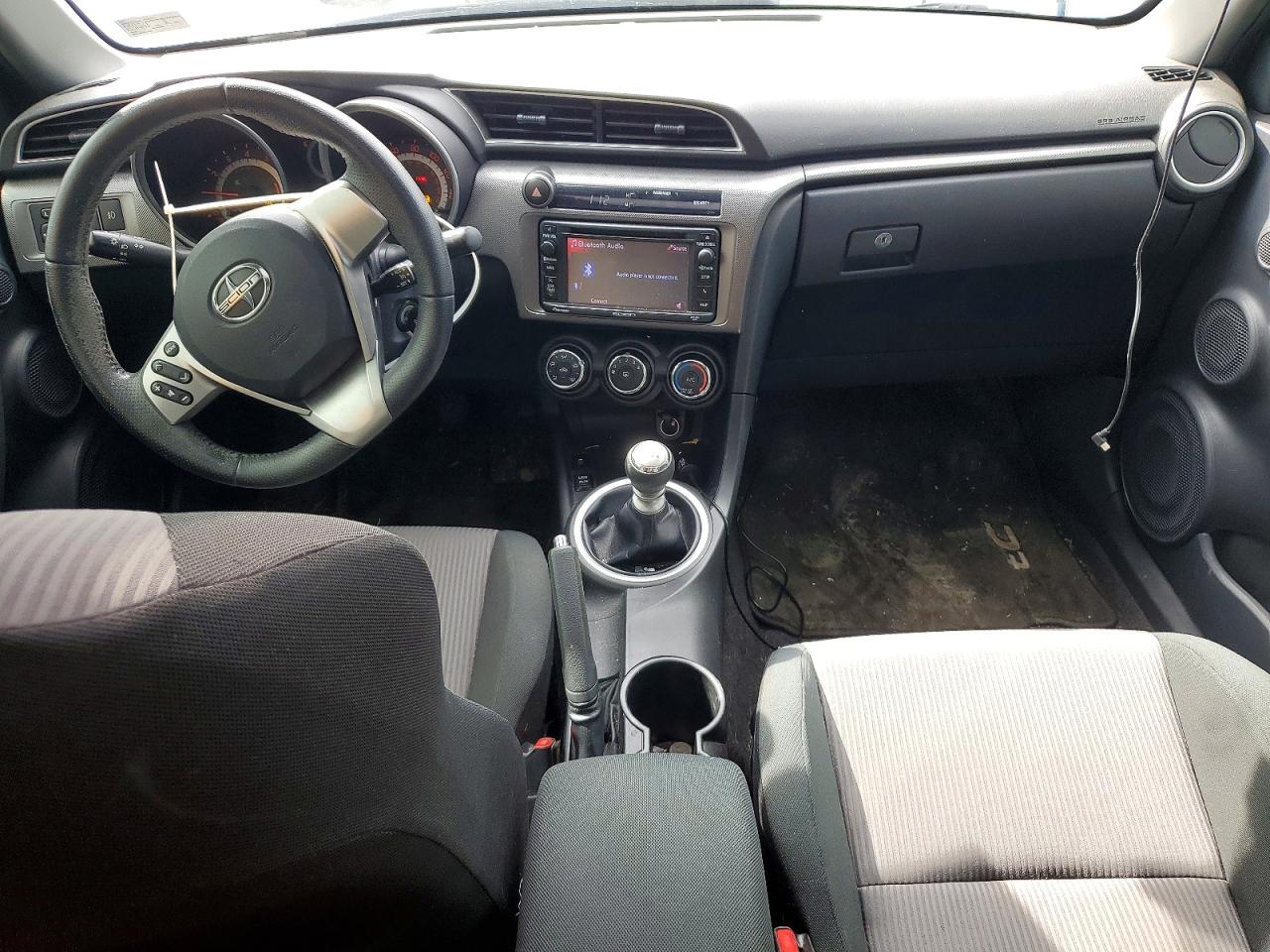 2015 Toyota Scion - zdjęcie 8