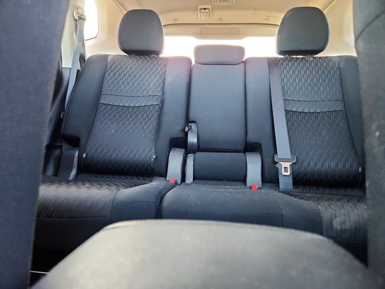 2017 Nissan Rogue S - zdjęcie 10