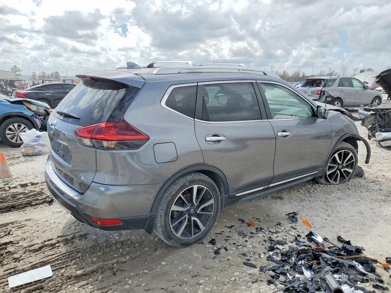 2018 Nissan Rogue Sl - zdjęcie 3