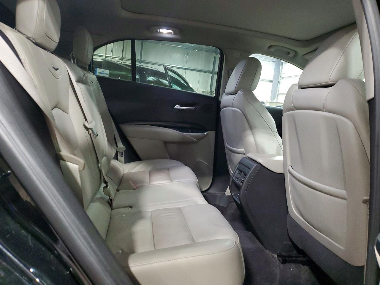 2023 Cadillac Xt4 Premium Luxury - zdjęcie 10