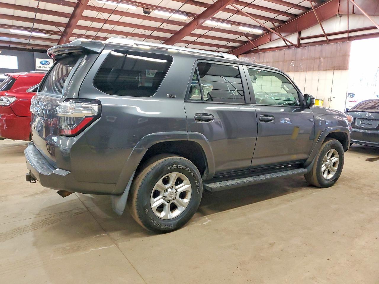 2018 Toyota 4Runner Sr5 - zdjęcie 3