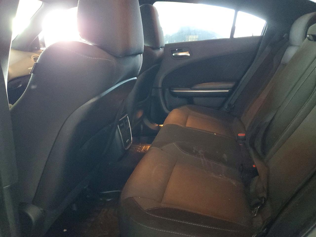 2015 Dodge Charger Sxt - zdjęcie 10