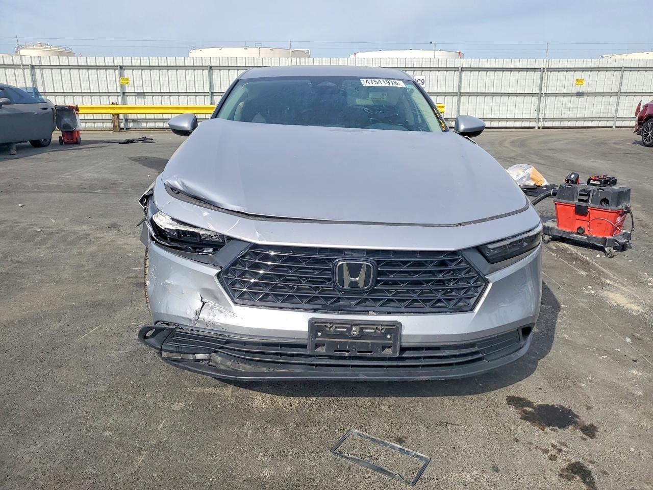 2023 Honda Accord Lx - zdjęcie 5