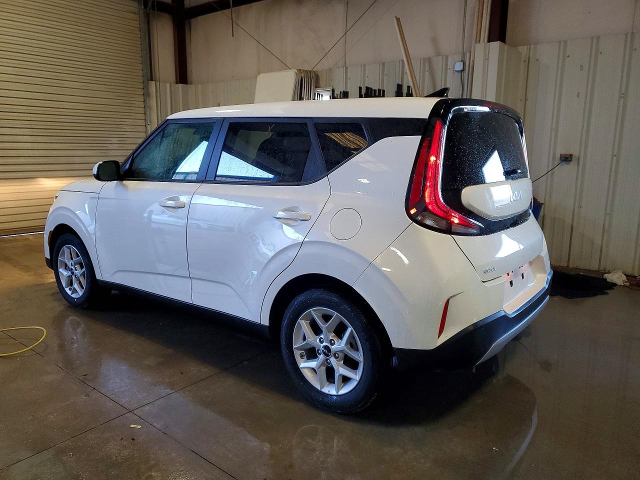 2025 Kia Soul Lx - zdjęcie 2