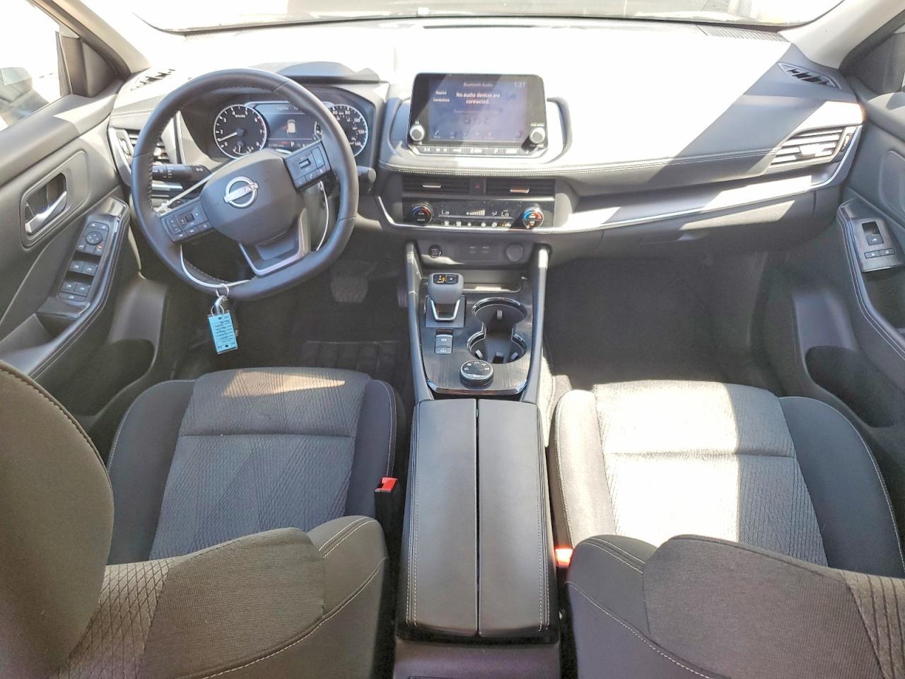 2025 Nissan Rogue Sv - zdjęcie 8