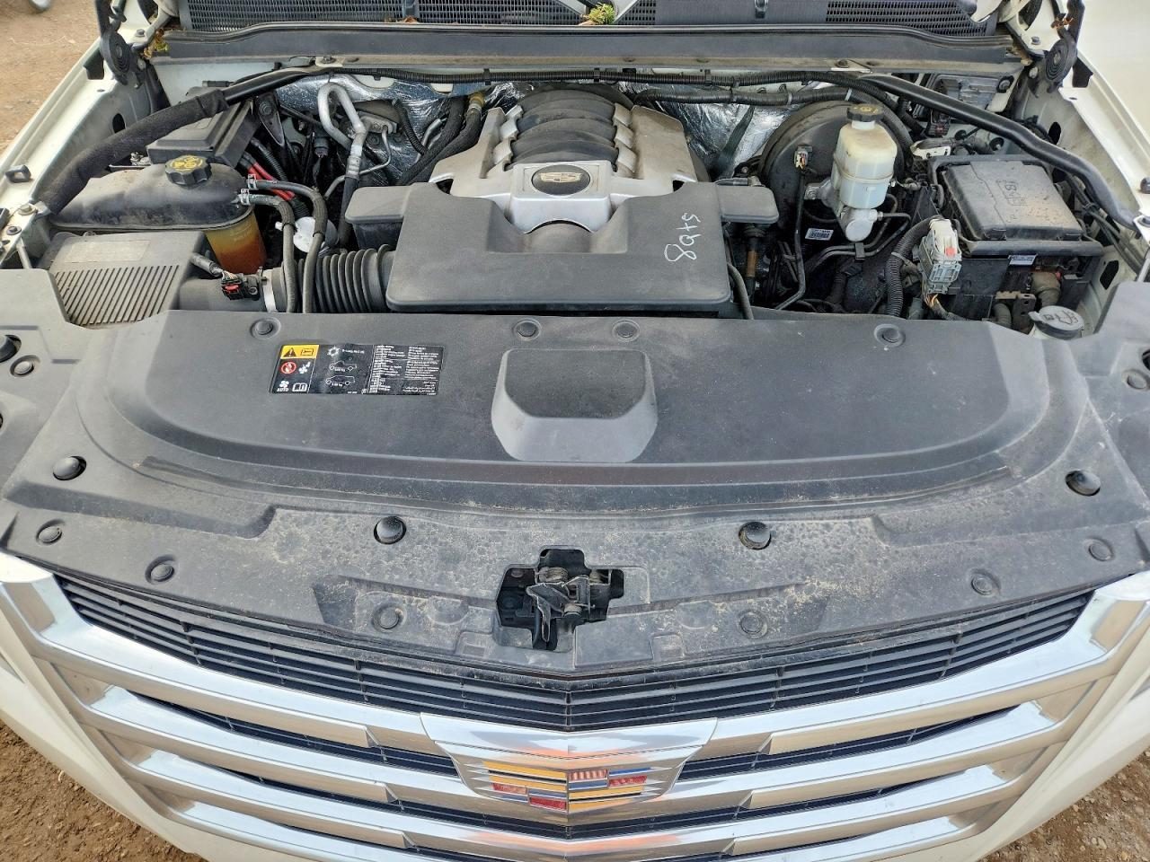 2015 Cadillac Escalade Luxury - zdjęcie 12