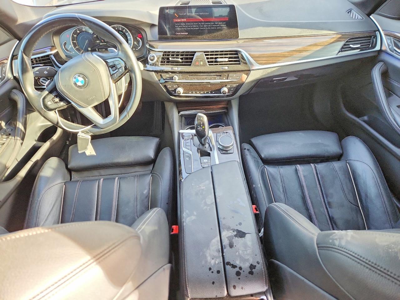 2019 BMW 530E - zdjęcie 8