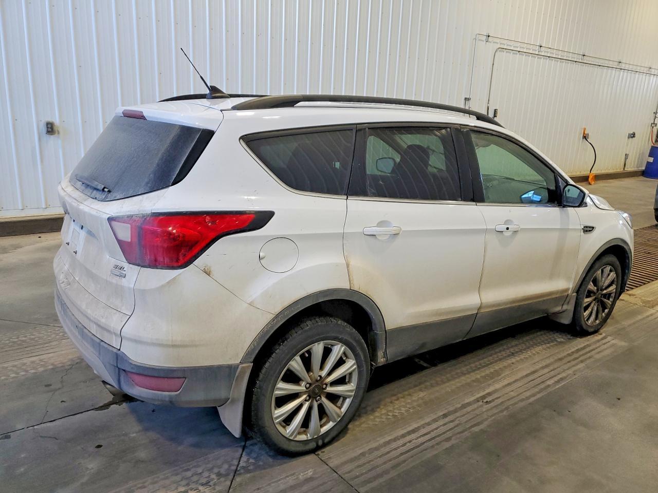 2019 Ford Escape Sel - zdjęcie 3