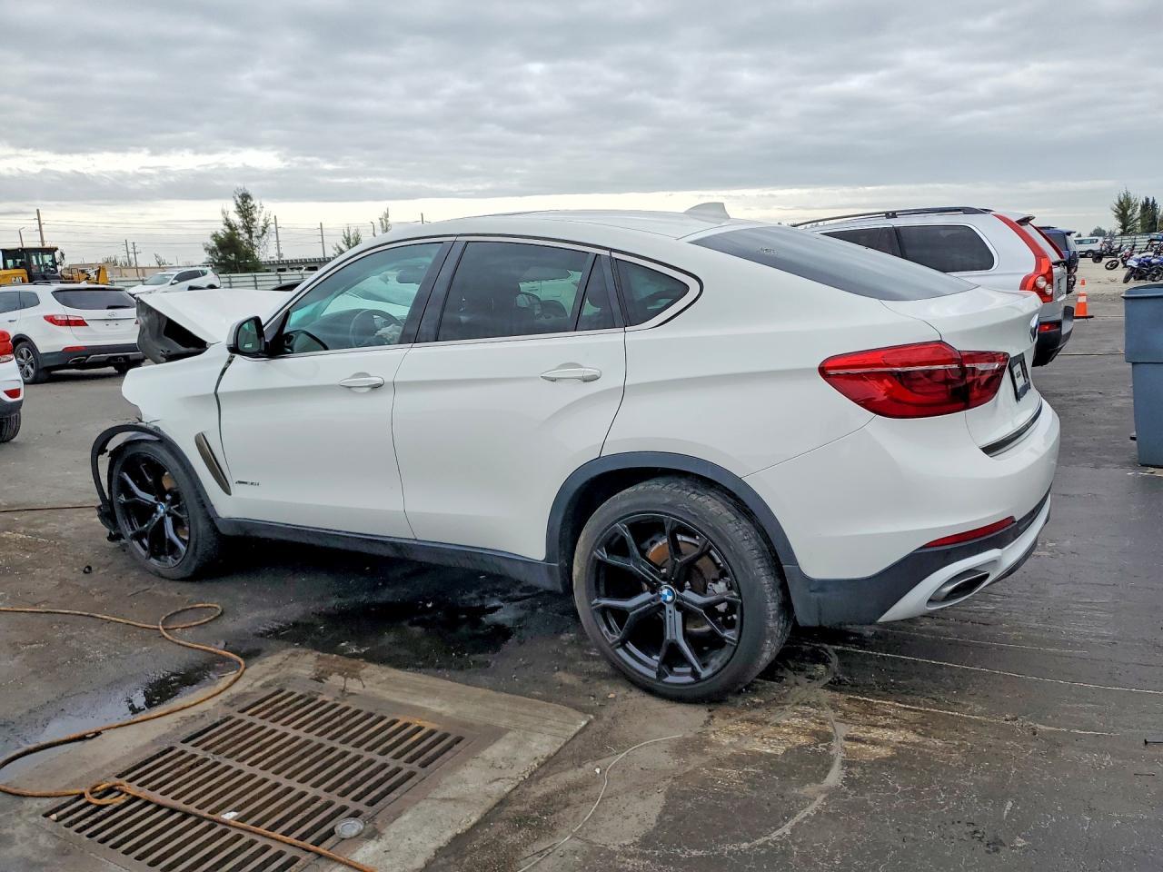 2018 BMW X6 xDrive35I - zdjęcie 2
