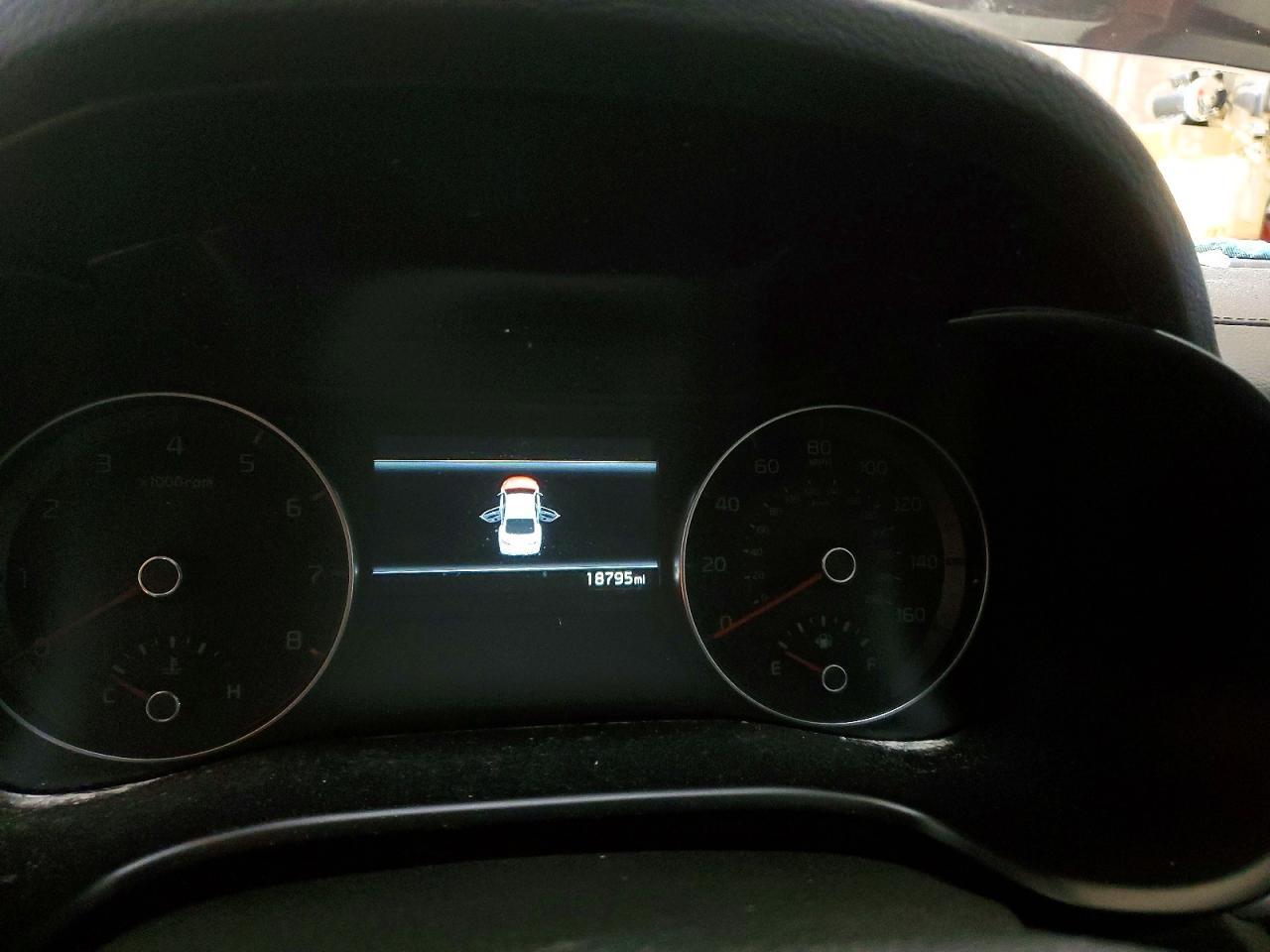 2023 Kia Forte Lxs - zdjęcie 9