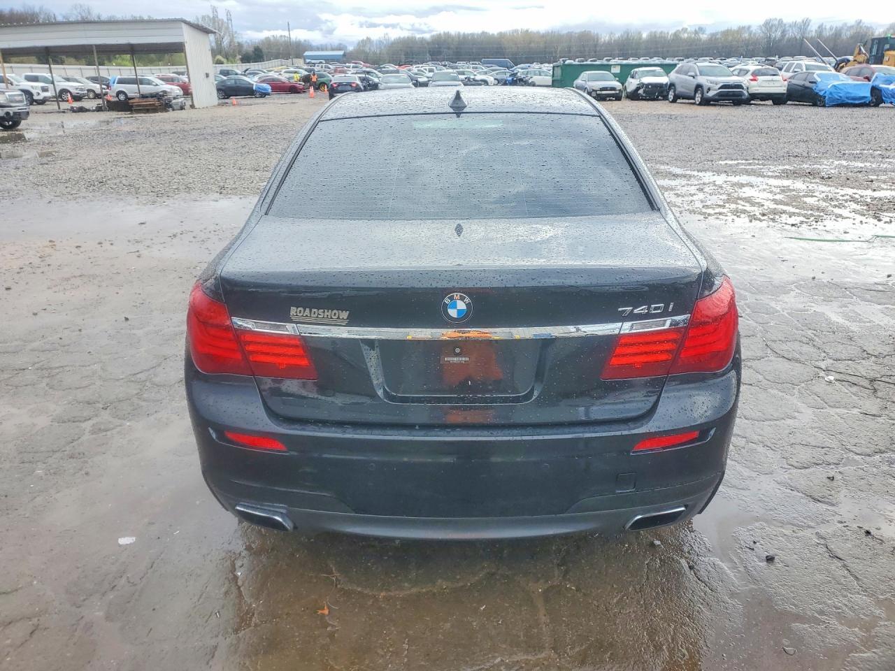 2013 BMW 740 I - zdjęcie 6