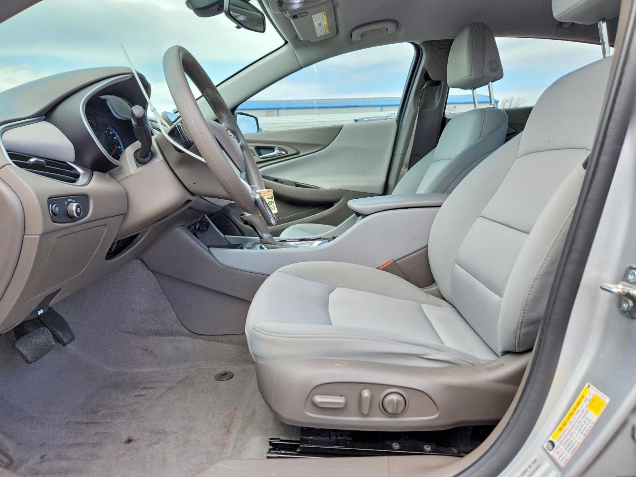 2020 Chevrolet Malibu Ls - zdjęcie 7