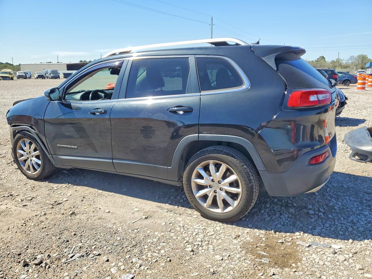 2015 Jeep Cherokee Limited - zdjęcie 2