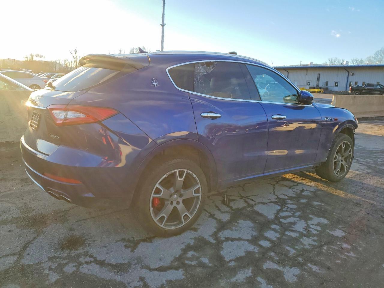 2017 Maserati Levante Luxury - zdjęcie 3