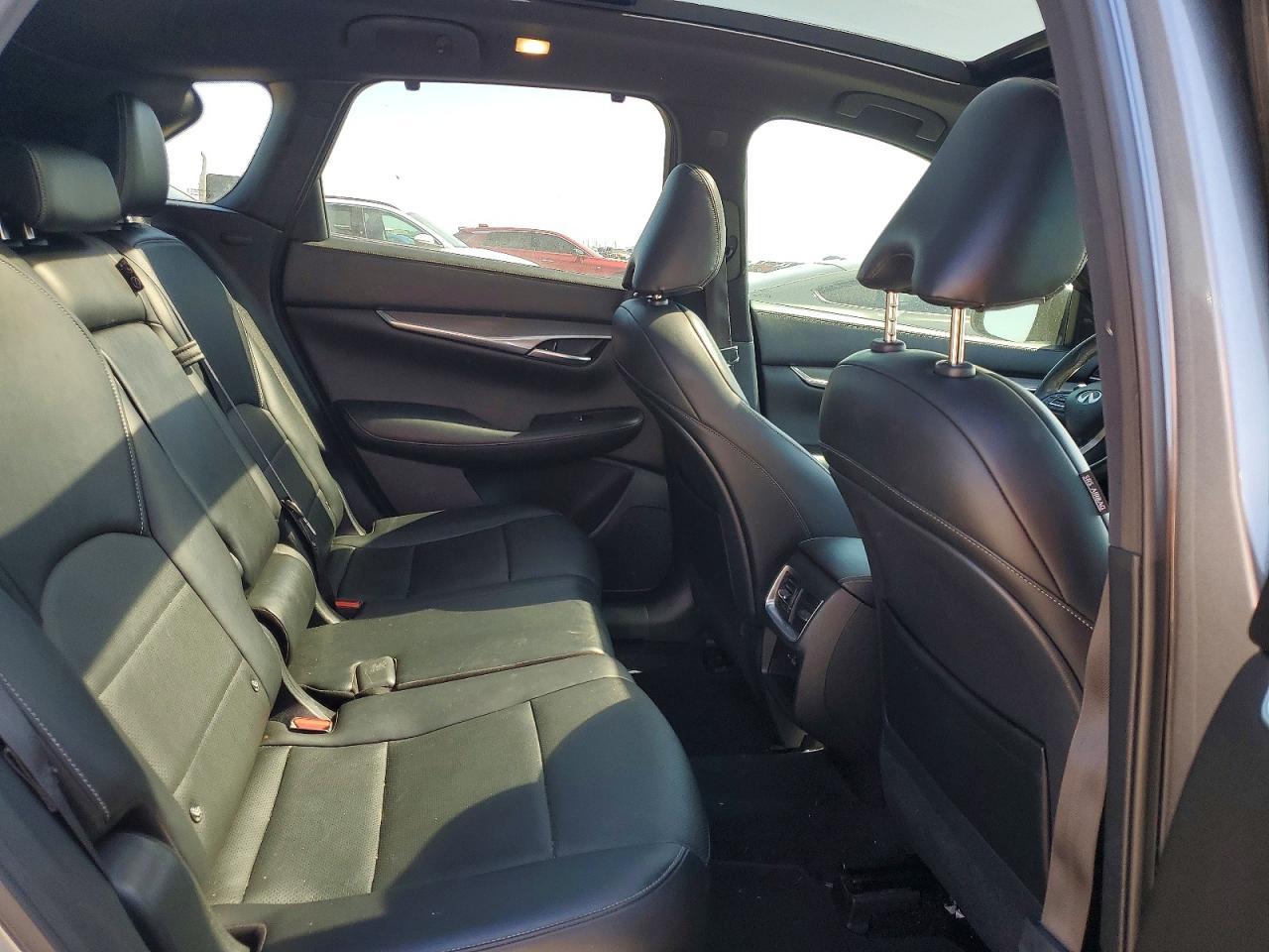 2022 Infiniti Qx50 Luxe - zdjęcie 10