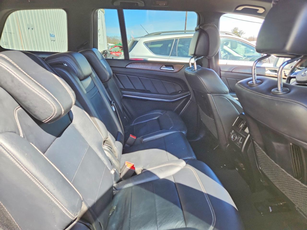 2015 Mercedes-Benz Gl 550 4Matic - zdjęcie 11