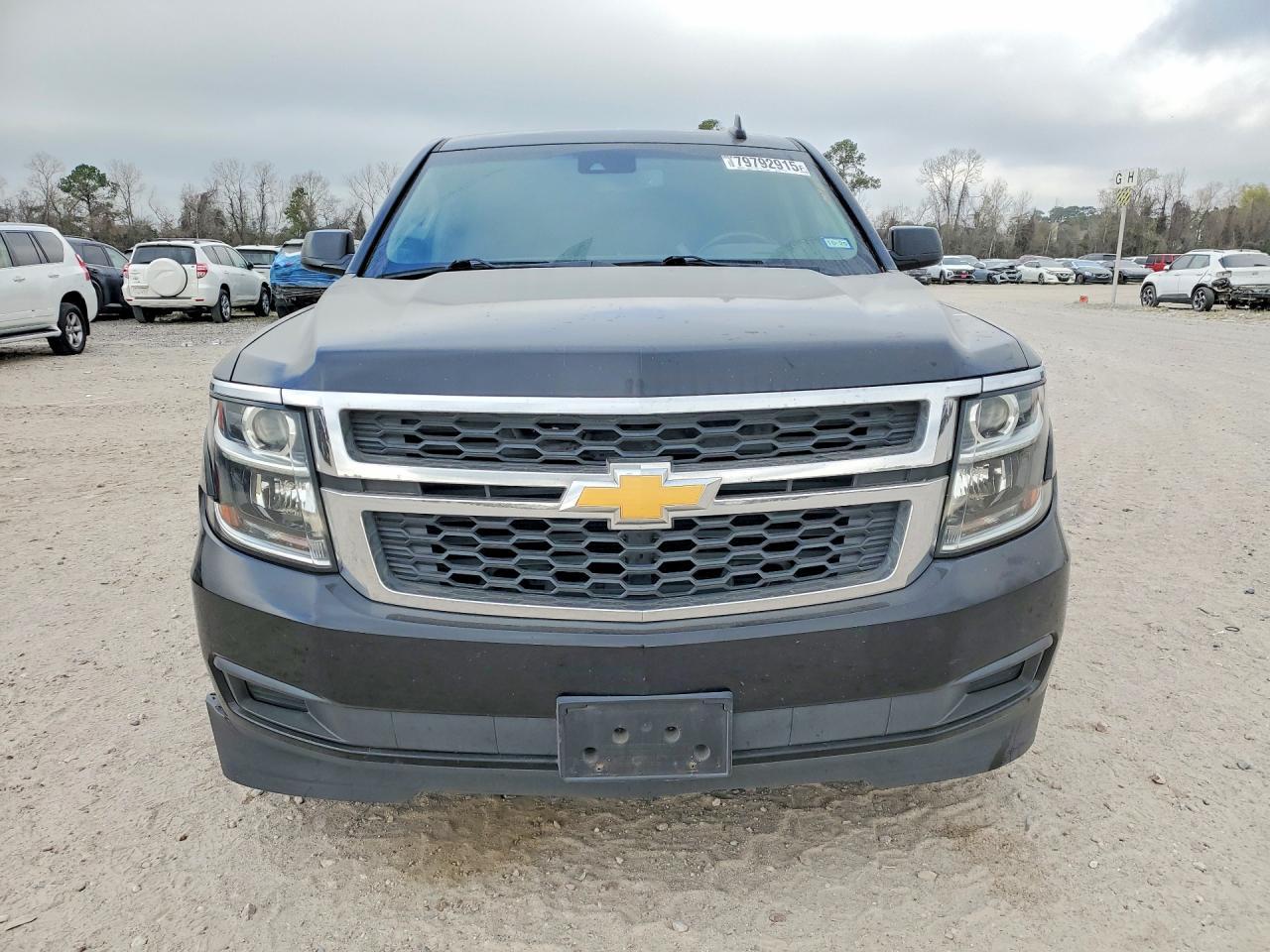 2018 Chevrolet Suburban C1500 Lt - zdjęcie 5
