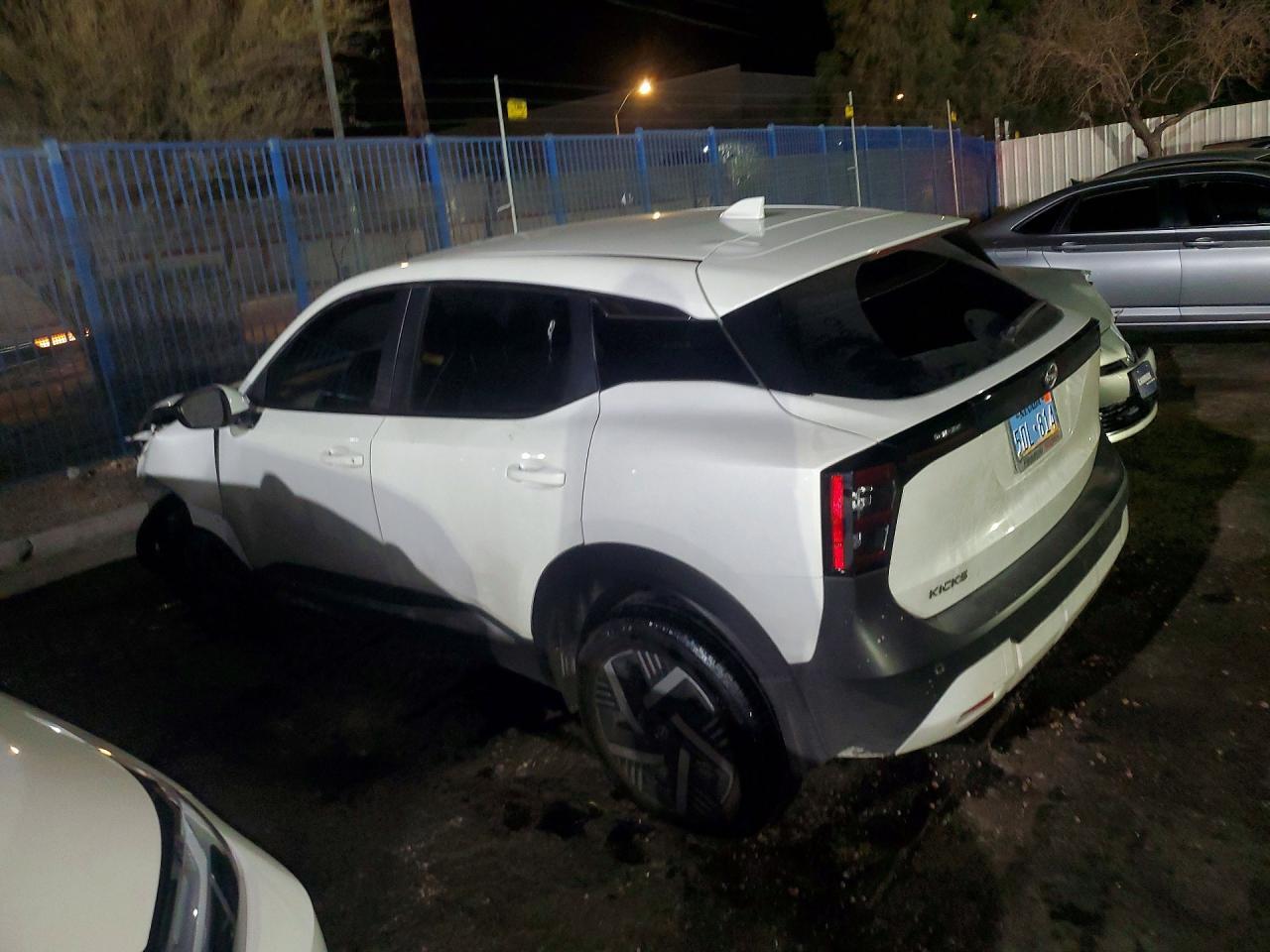 2025 Nissan Kicks Sv Fwd - zdjęcie 2