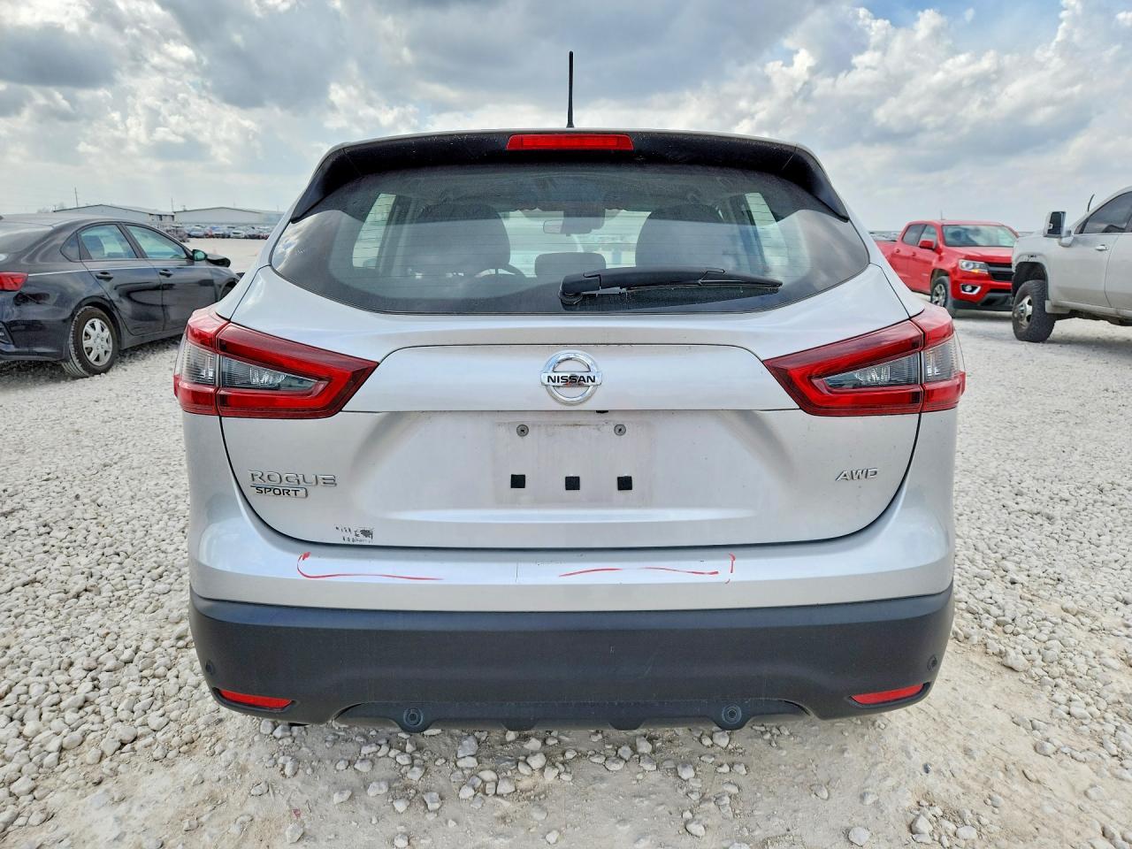 2021 Nissan Rogue Sport S - zdjęcie 6