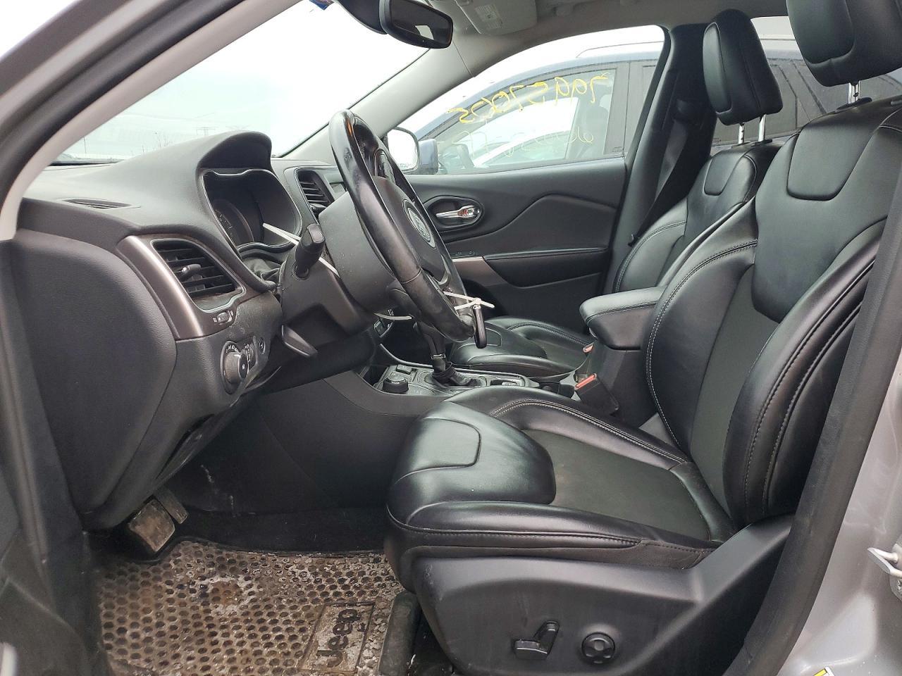2019 Jeep Cherokee Latitude Plus - zdjęcie 7