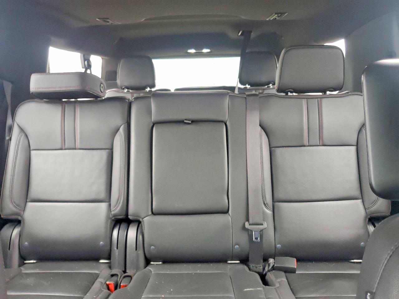 2021 Chevrolet Suburban K1500 Rst - zdjęcie 10