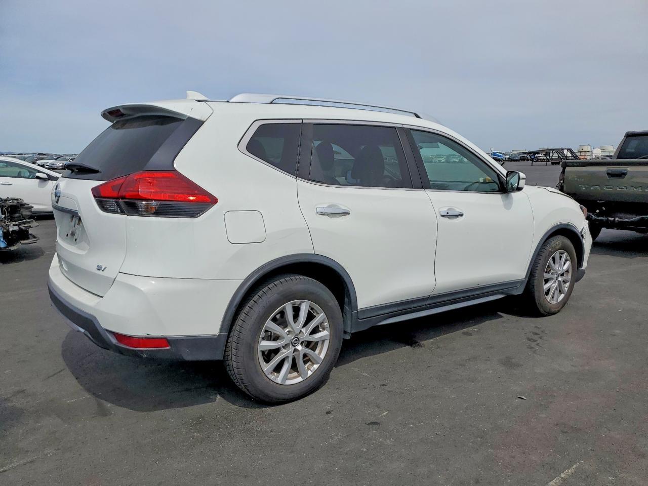 2017 Nissan Rogue Sv - zdjęcie 3