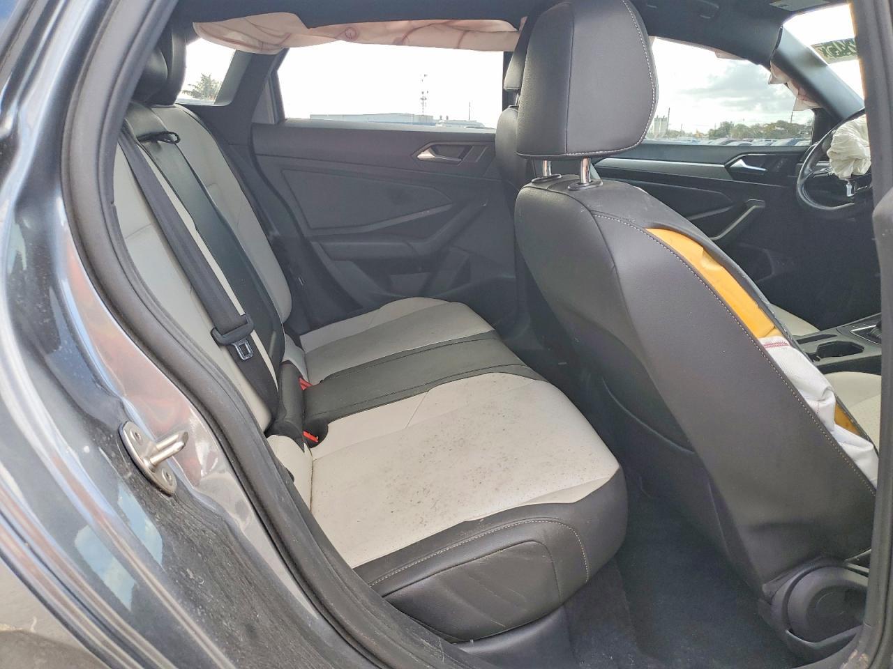 2019 Volkswagen Jetta S - zdjęcie 10