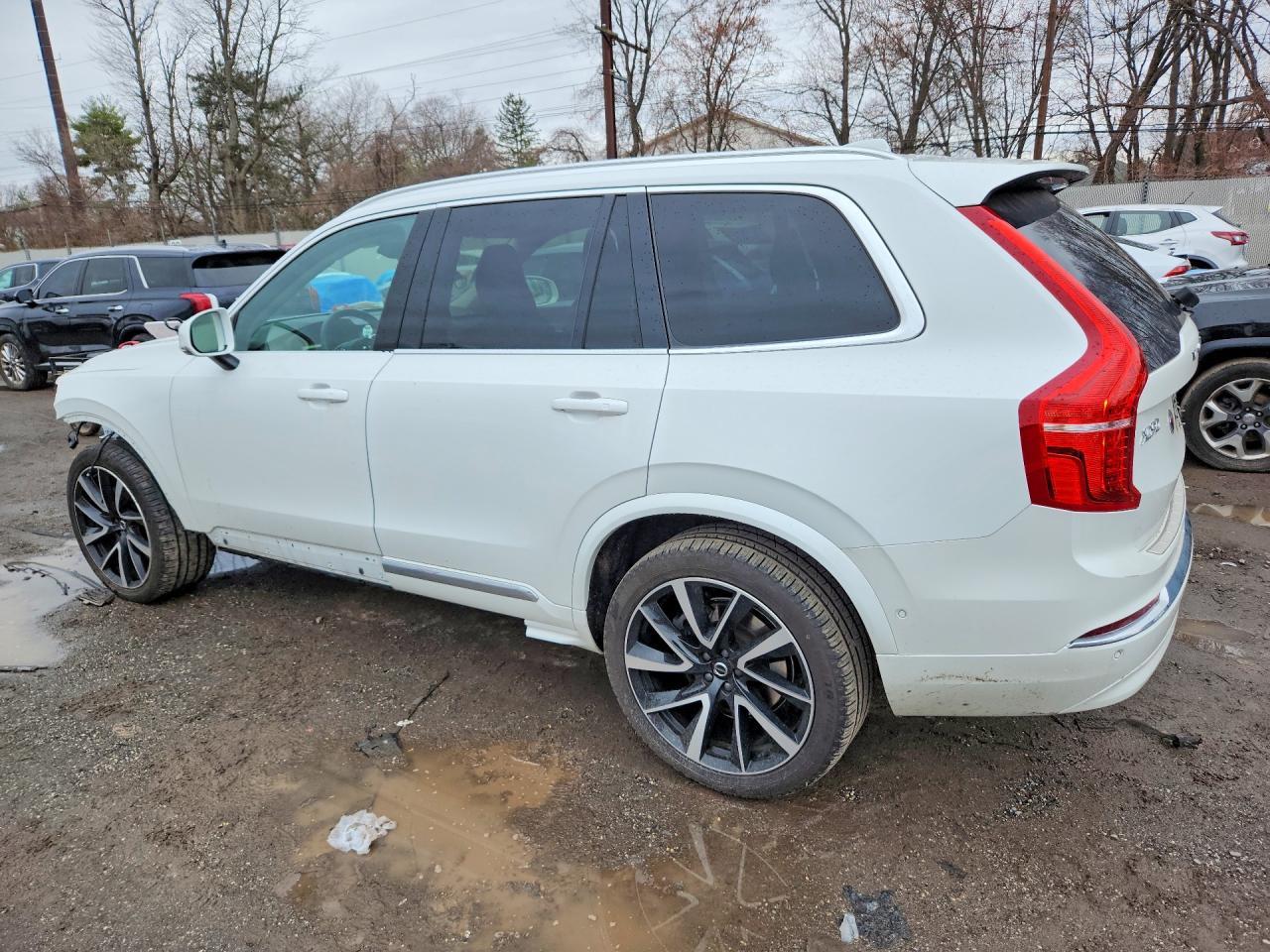 2024 Volvo Xc90 Plus - zdjęcie 2