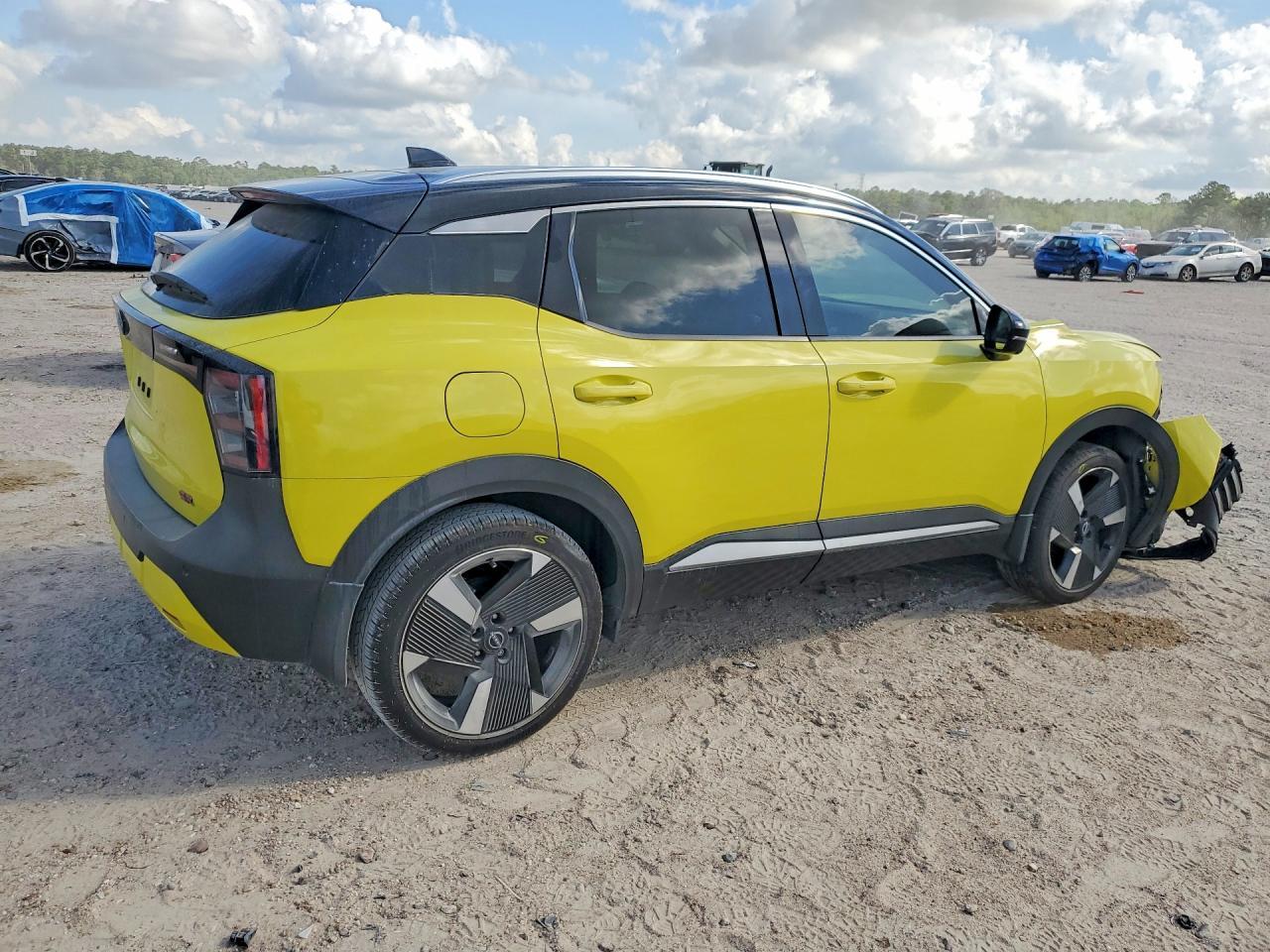 2025 Nissan Kicks S - zdjęcie 3