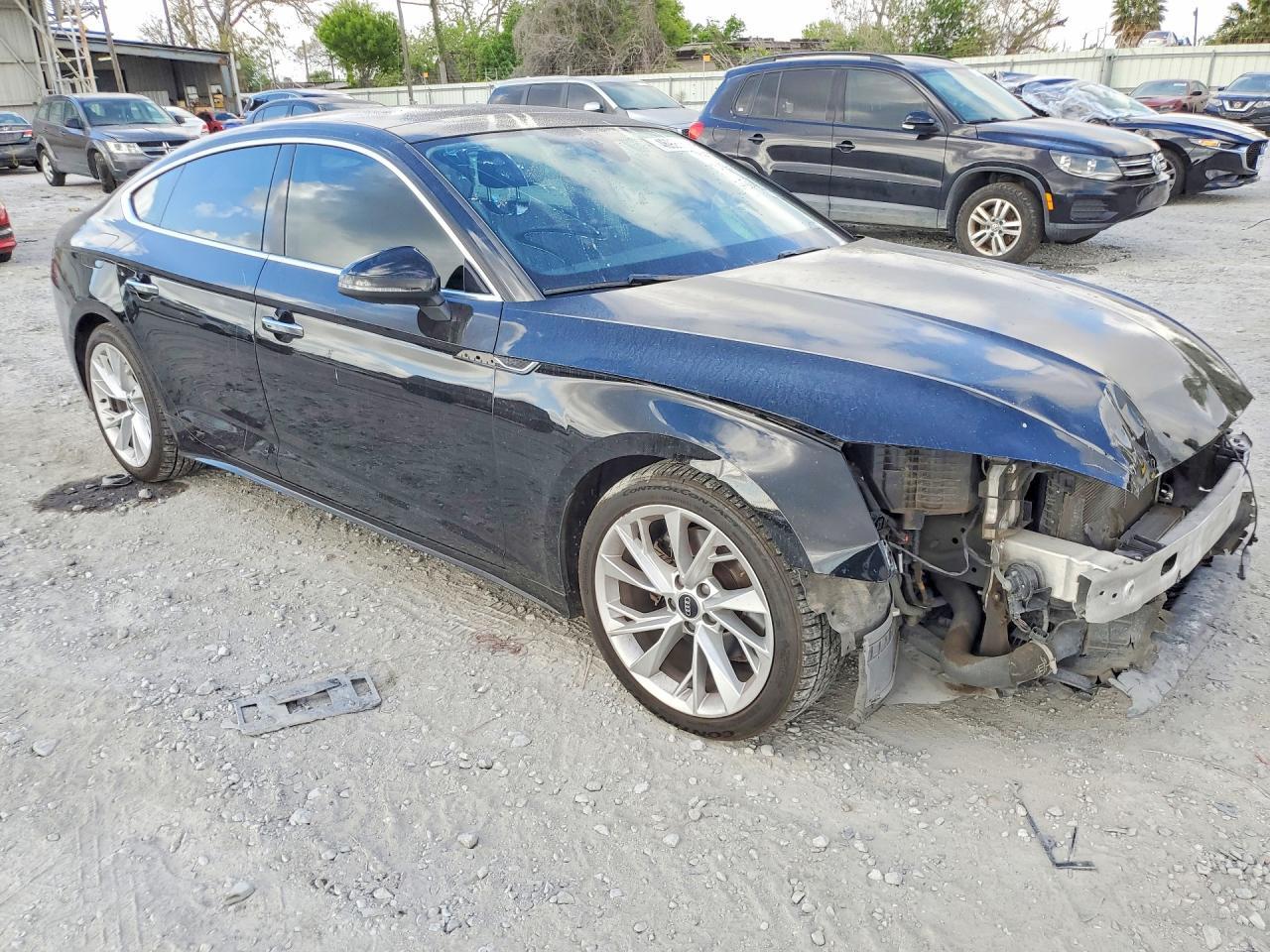 2022 Audi A5 Premium Plus 40 - zdjęcie 4