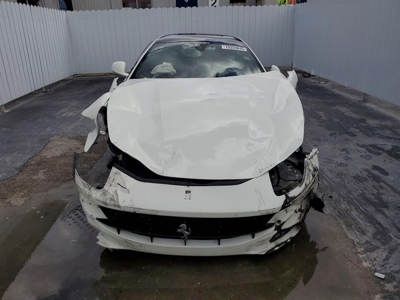 2015 Ferrari Ff - zdjęcie 5