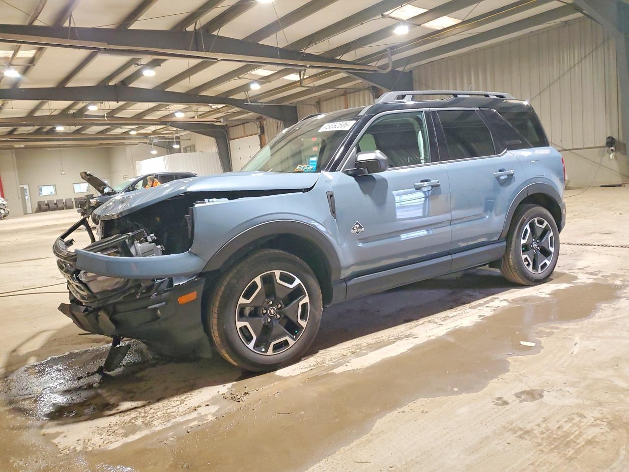 2024 Ford Bronco Sport Outer Banks - zdjęcie główne