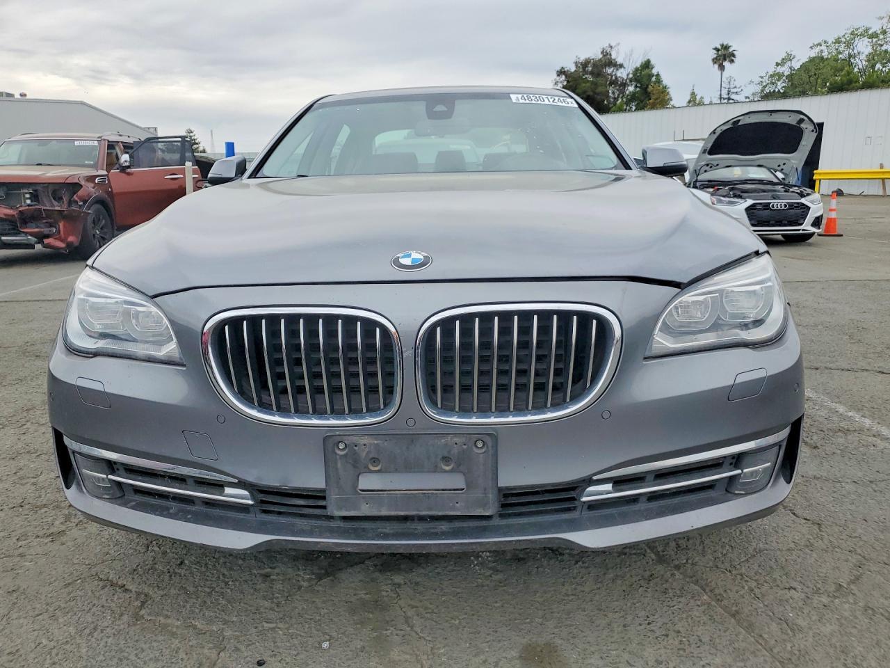 2014 BMW 750 Li - zdjęcie 5