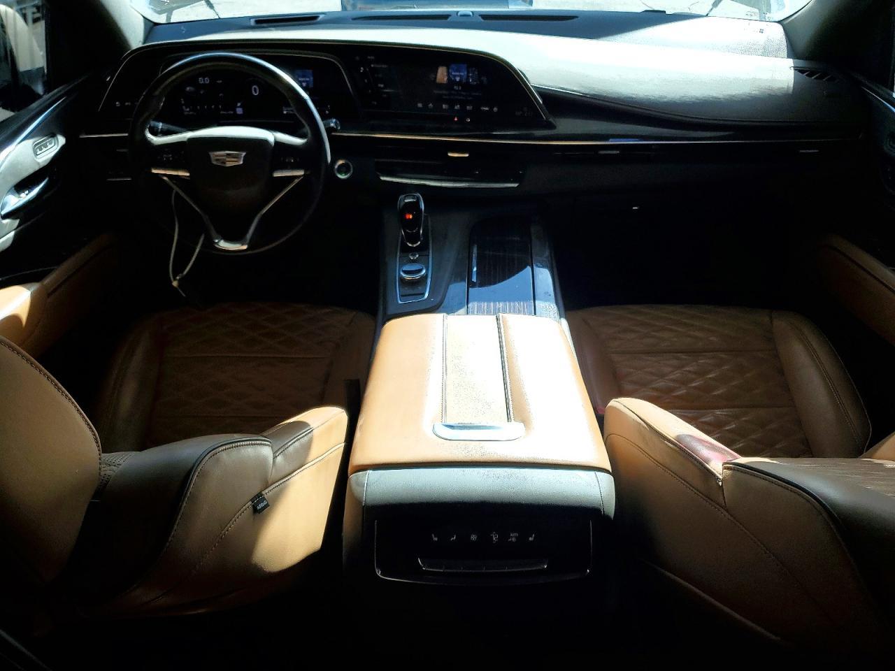 2021 Cadillac Escalade Premium Luxury - zdjęcie 8