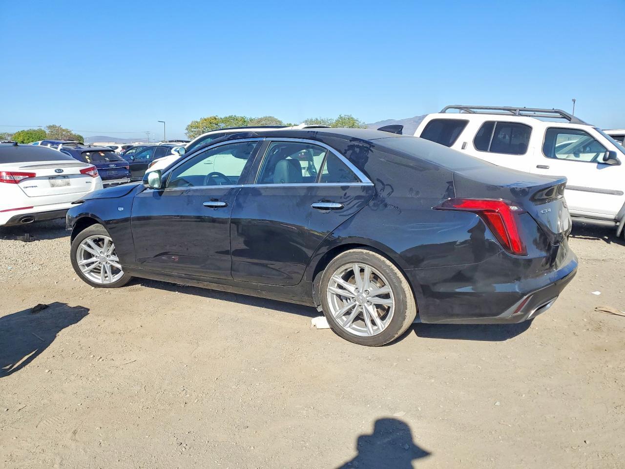 2023 Cadillac Ct4 Luxury - zdjęcie 2