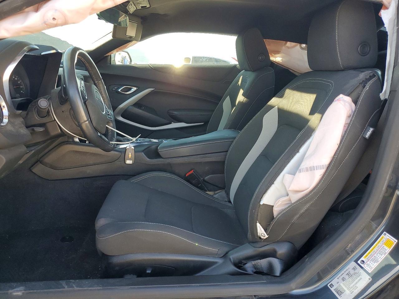2021 Chevrolet Camaro Ls - zdjęcie 7
