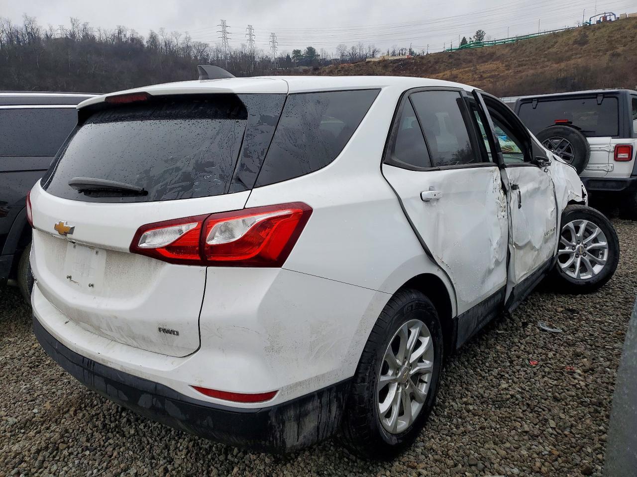 2019 Chevrolet Equinox Ls - zdjęcie 3