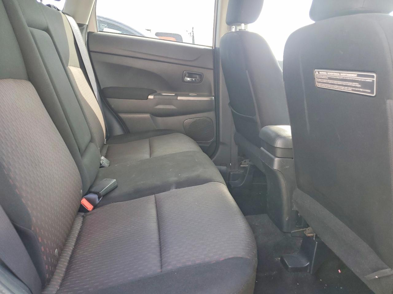2018 Mitsubishi Outlander Sport Es - zdjęcie 11