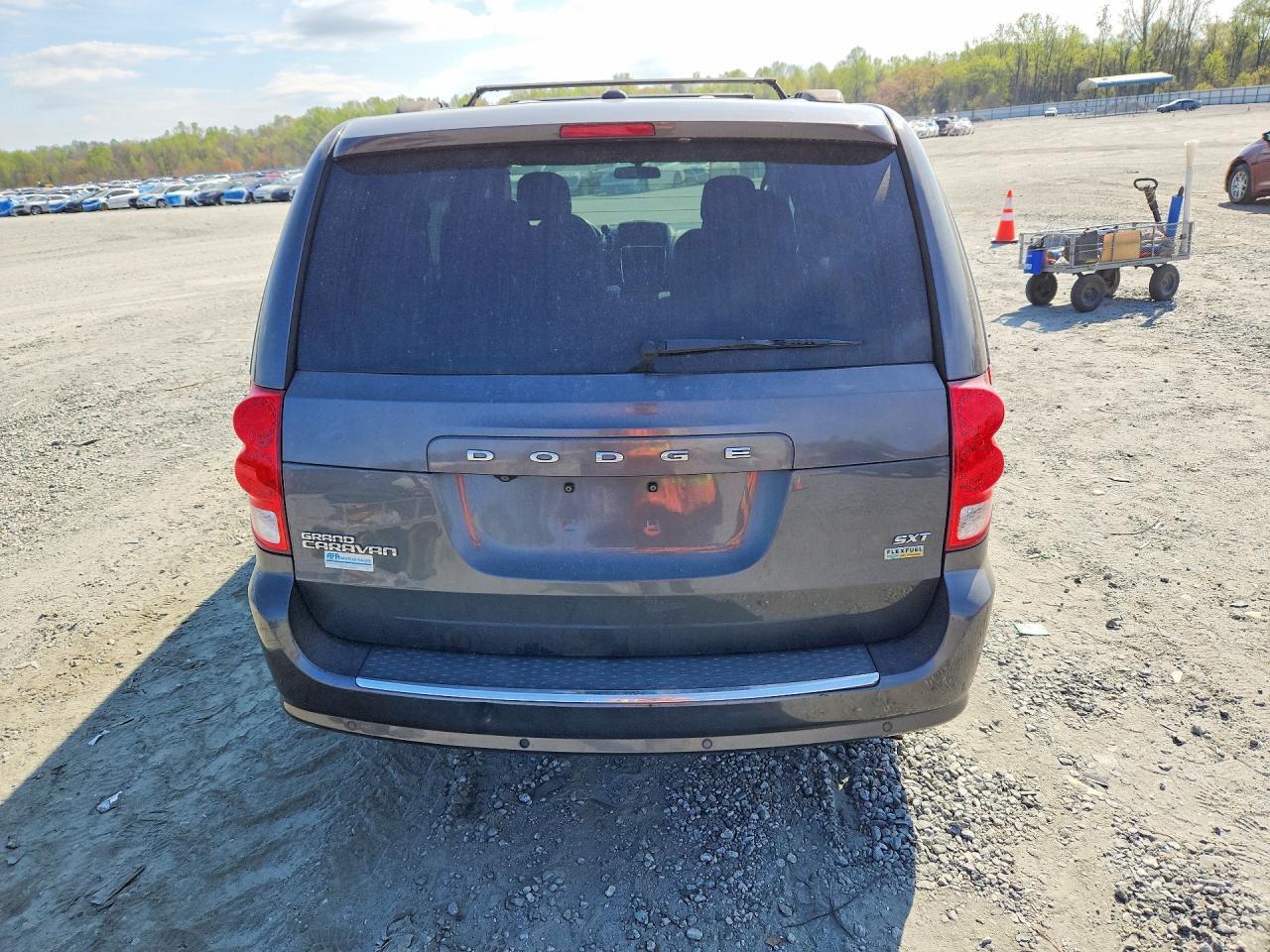 2016 Dodge Grand Caravan Sxt - zdjęcie 6